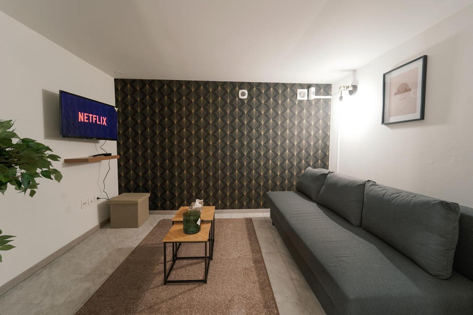 Confort & Style Pres De Cdg Vaudherland Екстериор снимка